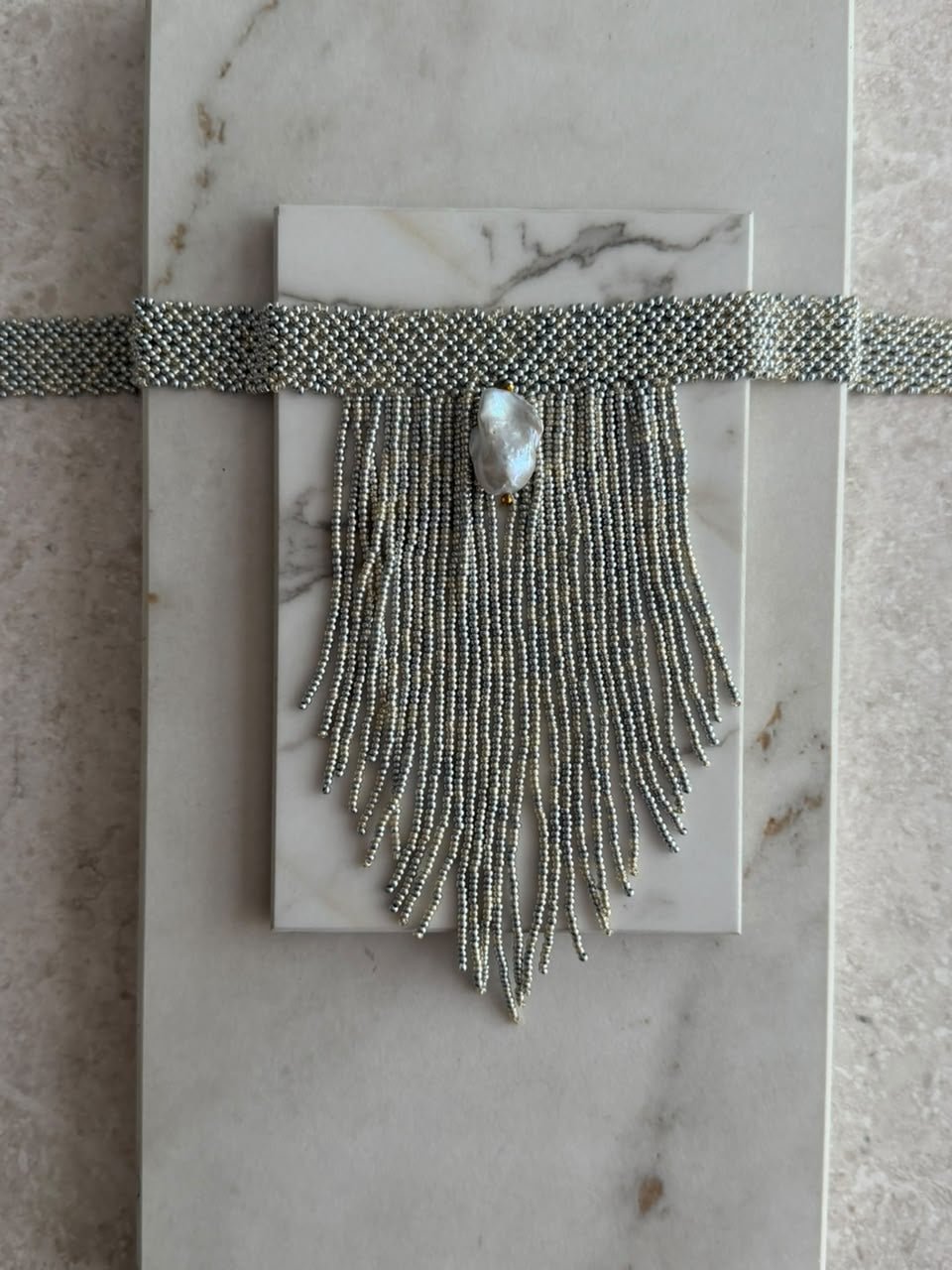 Choker medusa grande con perla