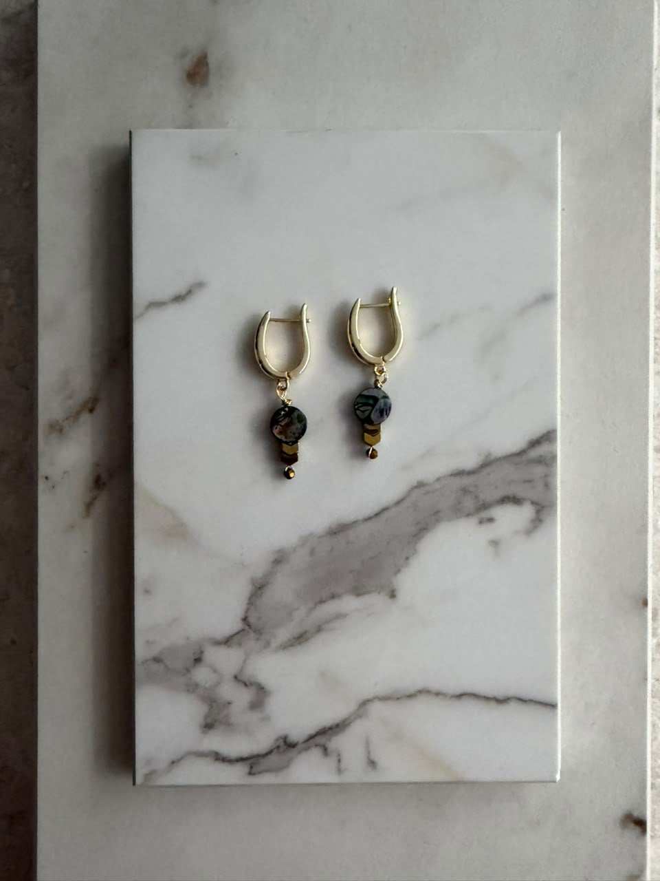 Aretes abulón circulo