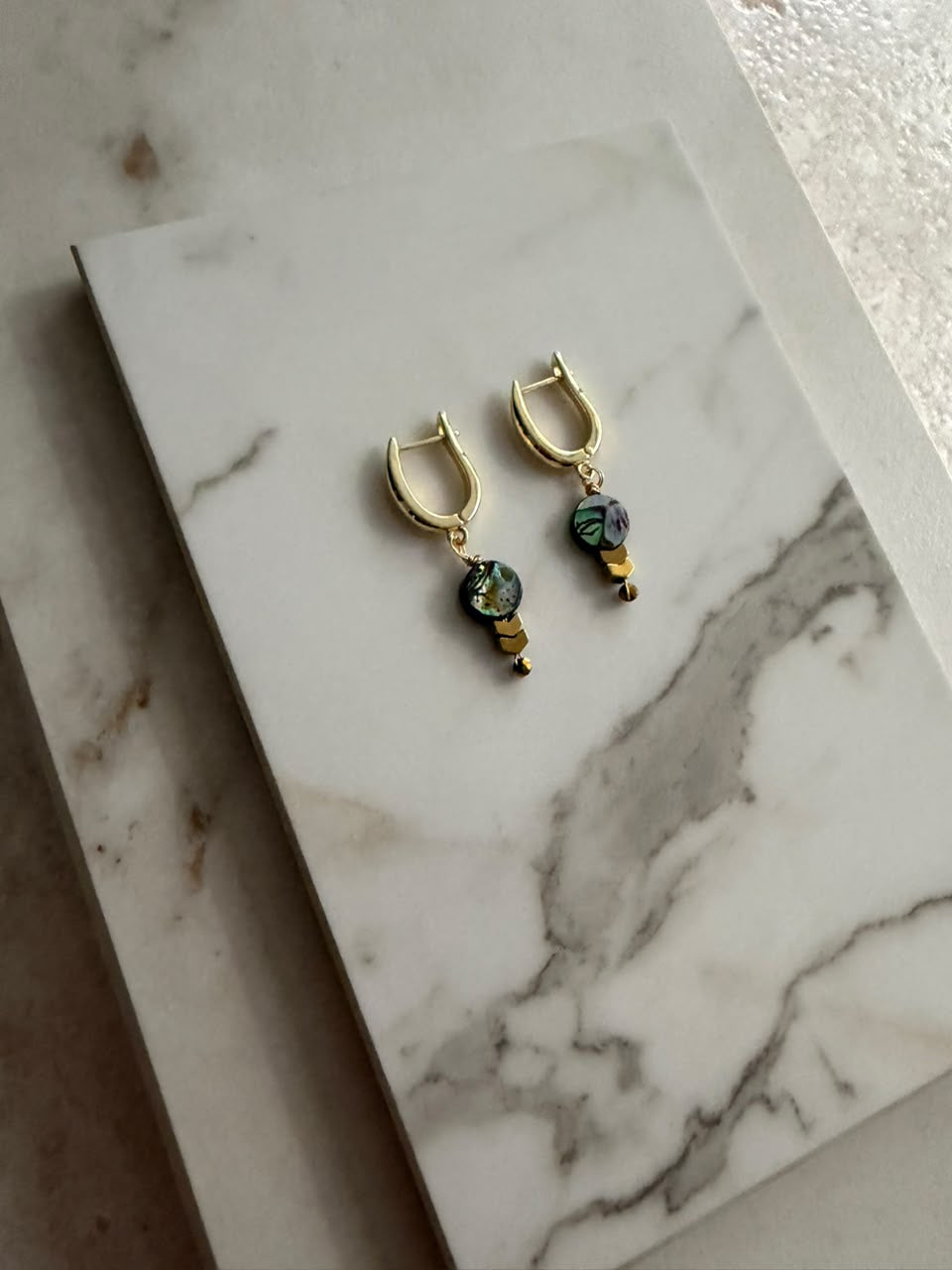 Aretes abulón circulo