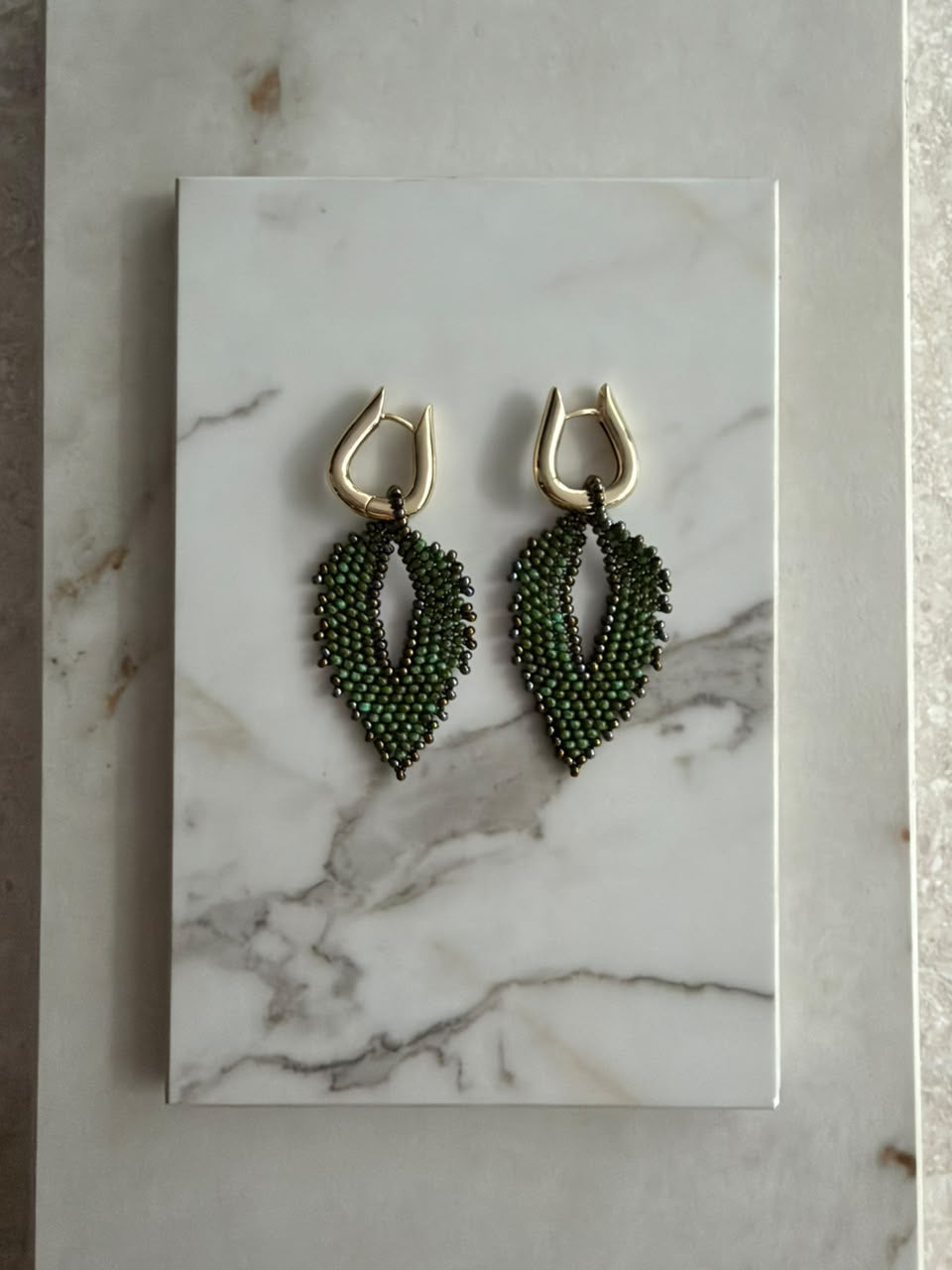 Aretes hoja chaquira