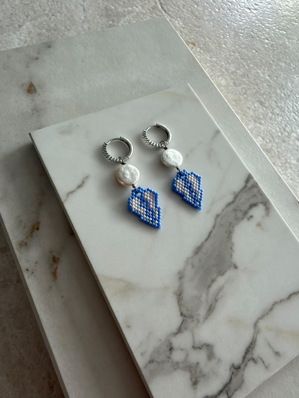 Aretes hoja espiga con perla