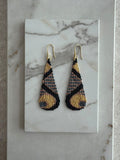 Aretes de chaquira gota grande