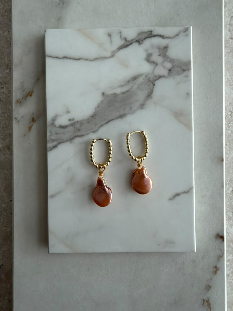 Aretes perla rosa