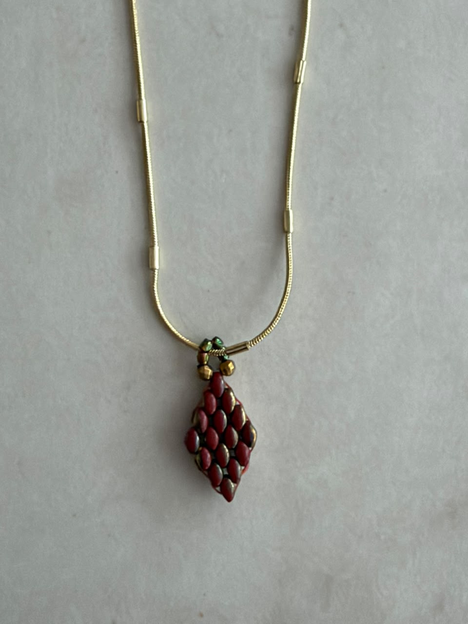 Collar rombo de chaquira mini