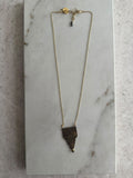 Collar banderin de chaquira chico
