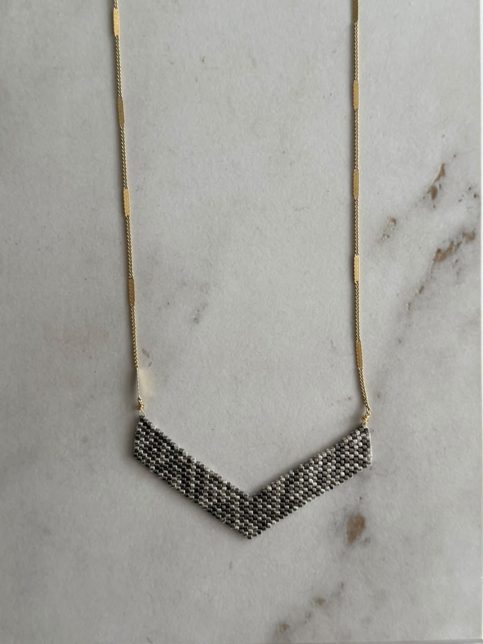 Collar V